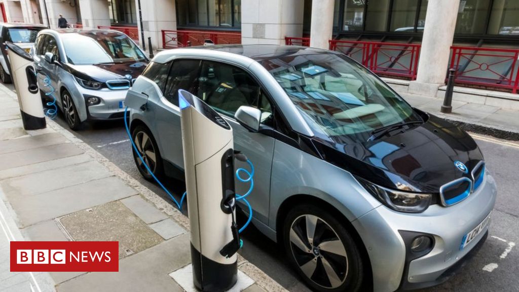 _118941906_electric-car1.jpg